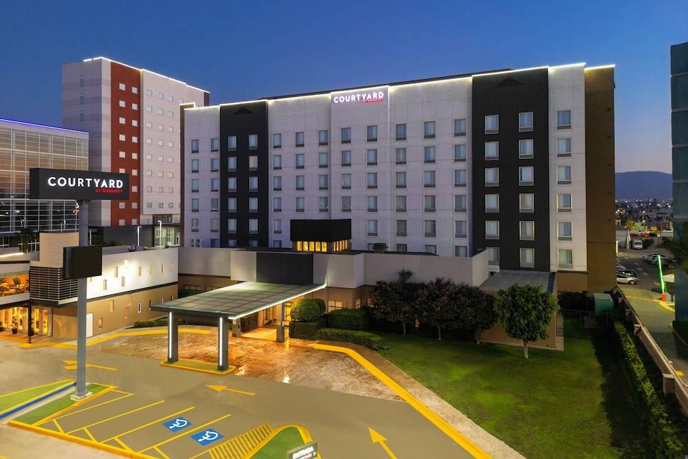 Courtyard by Marriott San Luis Potosi 1