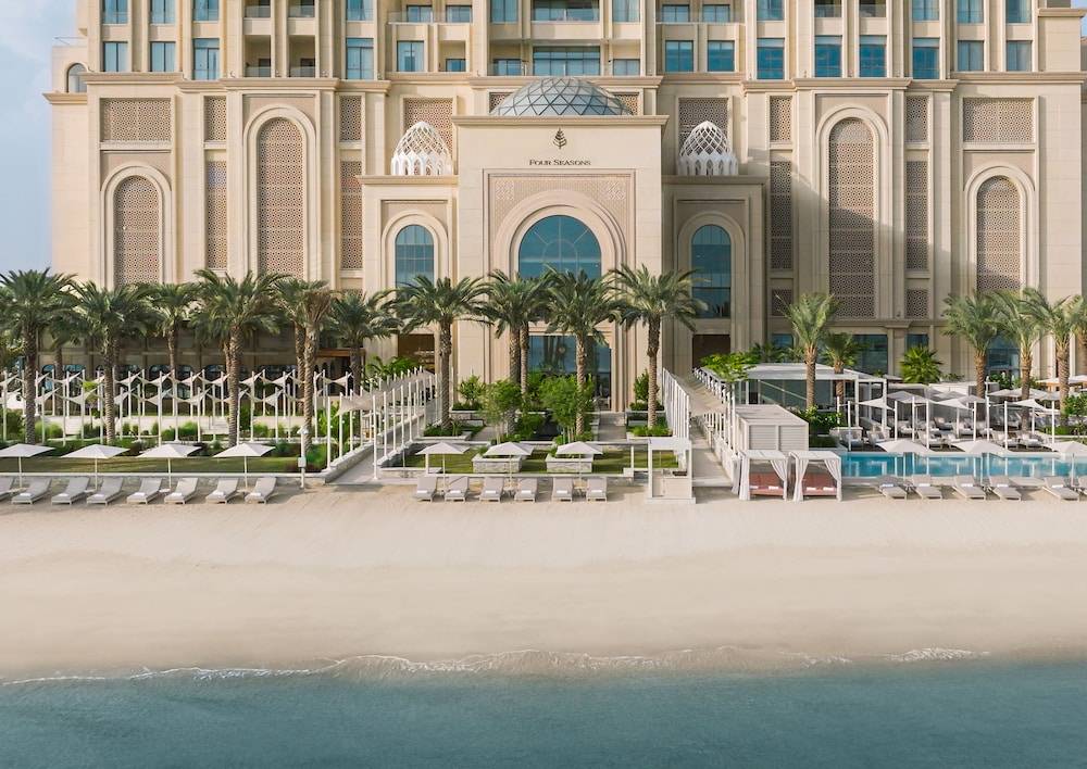 Four Seasons Resort and Residences at The Pearl - Qatar 1