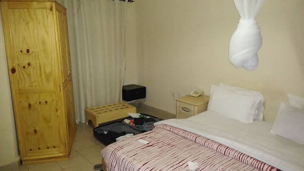 Seaview Gardens Hotel 1