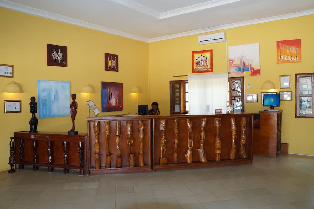 Lemon Creek Hotel Resort 2