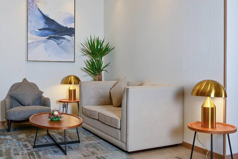 Comfort Hotel Jeddah King Road 2