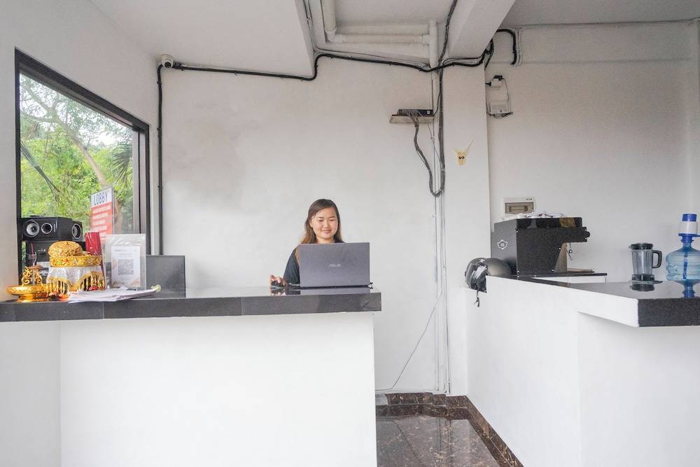 Margarita Surf Hostel Canggu 2