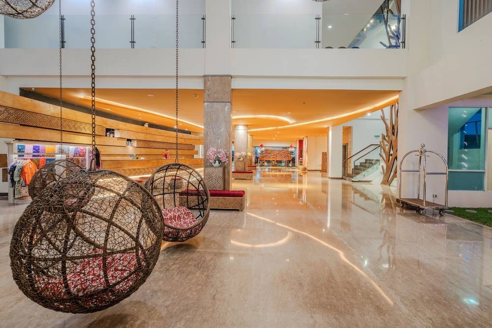 b Hotel Bali & Spa 1