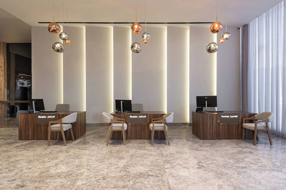 Voyage Hotel & Suites 2