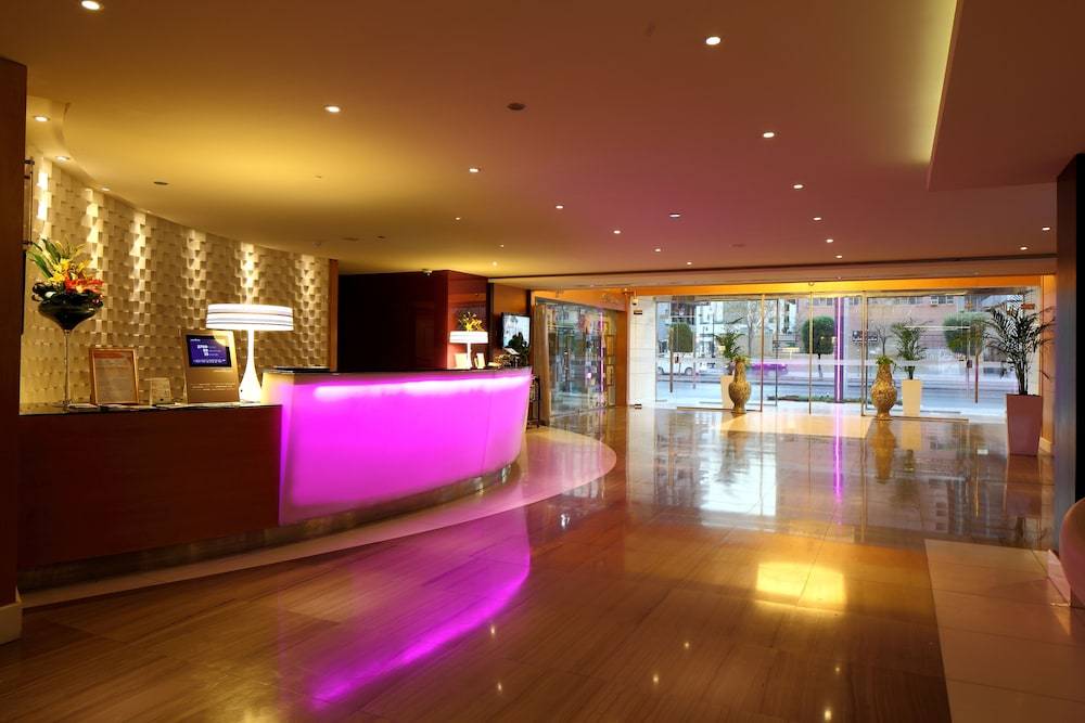 Novotel Suites Riyadh Olaya 2