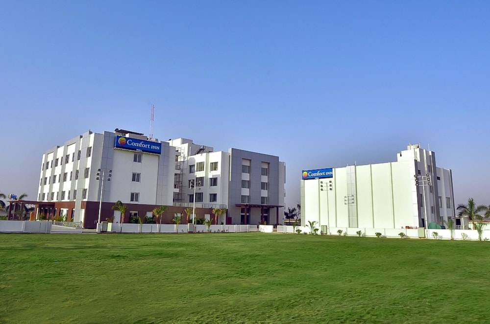 Manish Aura Grand 1