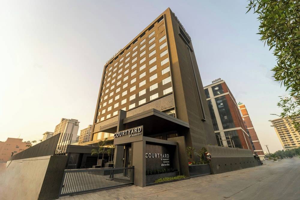 Courtyard by Marriott Vadodara 1