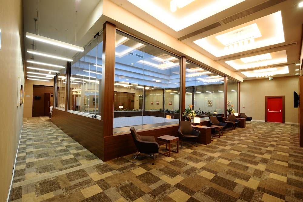 Ramada by Wyndham Podgorica 2