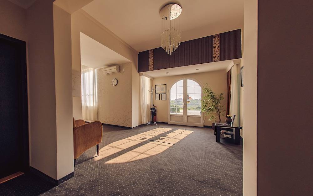 Philia Hotel 2