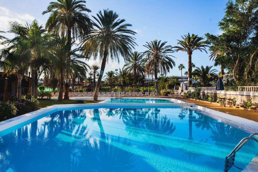 HL Miraflor Suites Hotel 1