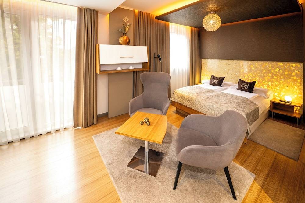 Mama's Design & Boutique Hotel 1