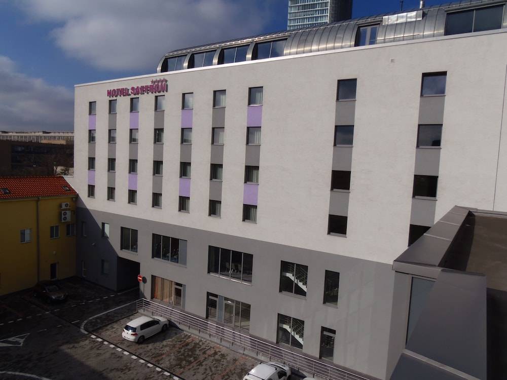 Hotel Saffron 1
