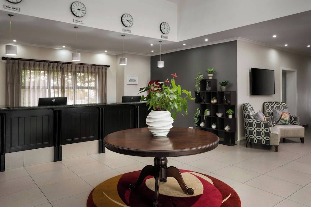 Protea Hotel by Marriott Cape Town Tyger Valley 2