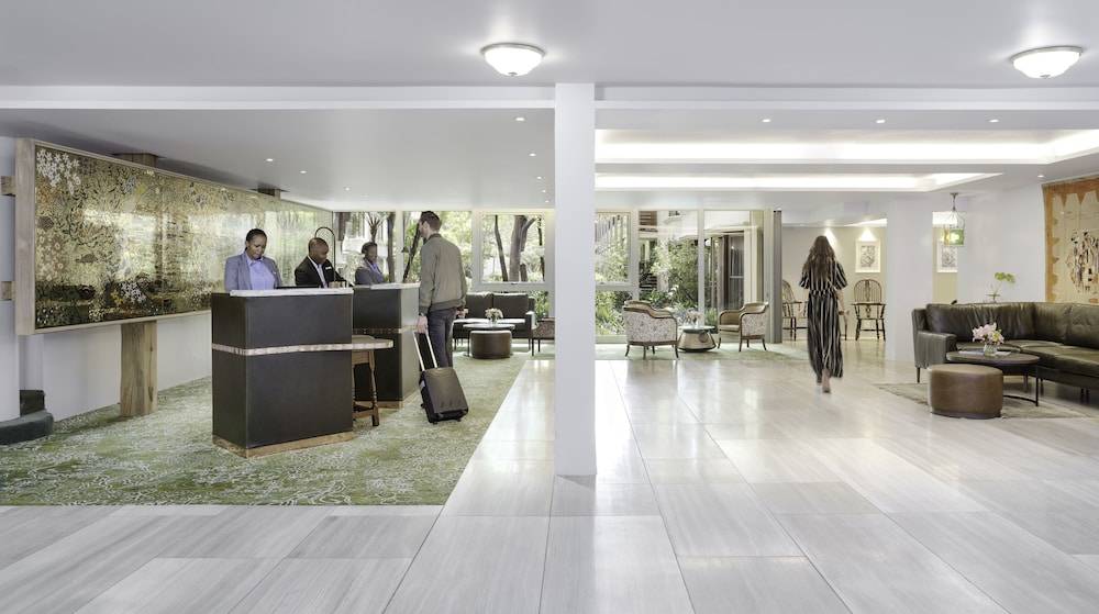 Vineyard Hotel 1
