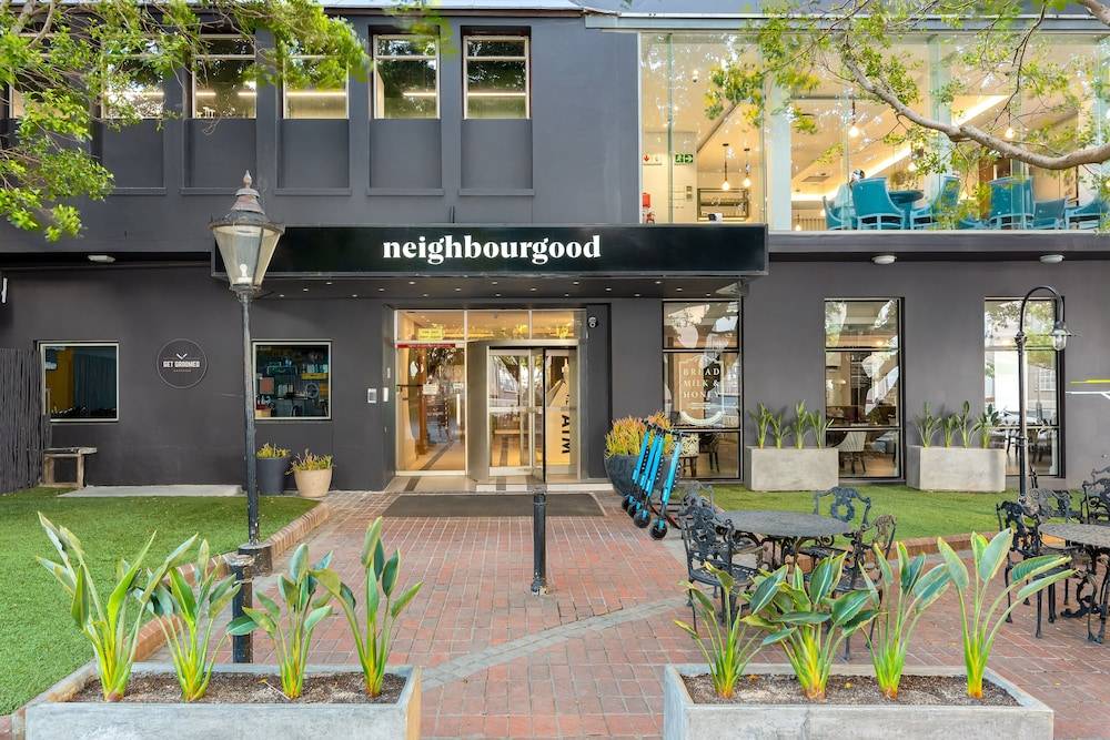 Neighbourgood East City 1