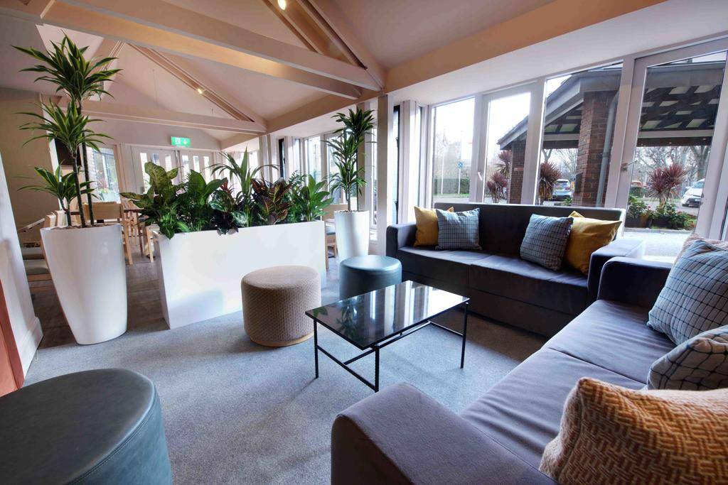 Waterloo Hub Hotel & Suites 1