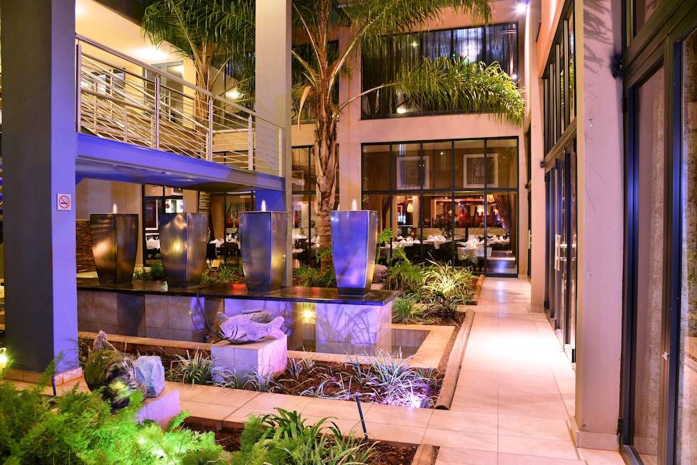 Premier Hotel O.R. Tambo 2