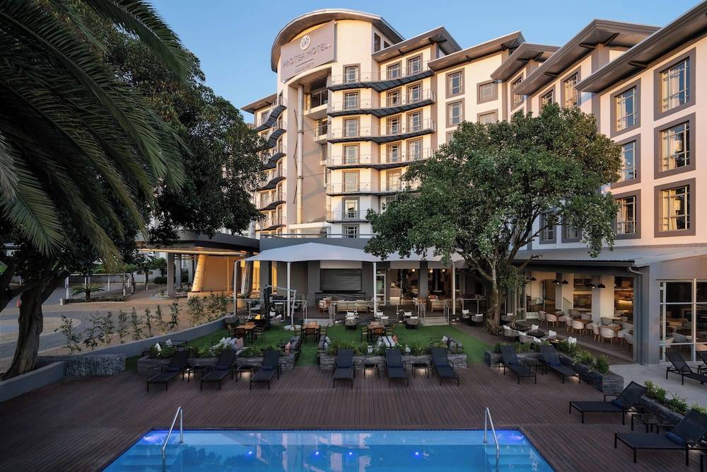 Protea Hotel by Marriott Johannesburg Wanderers 1