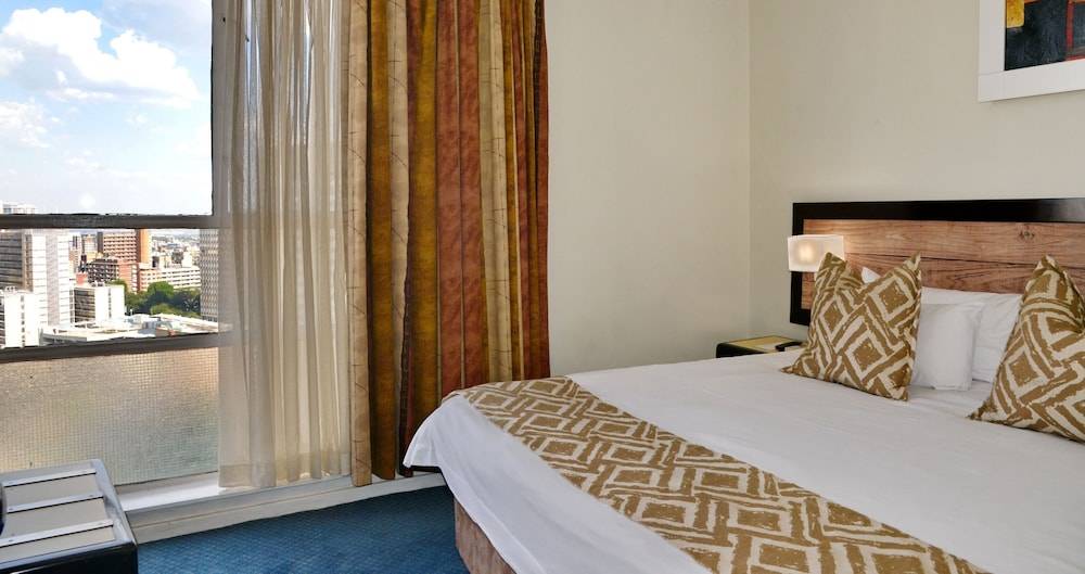 The Parktonian All Suite Hotel 1
