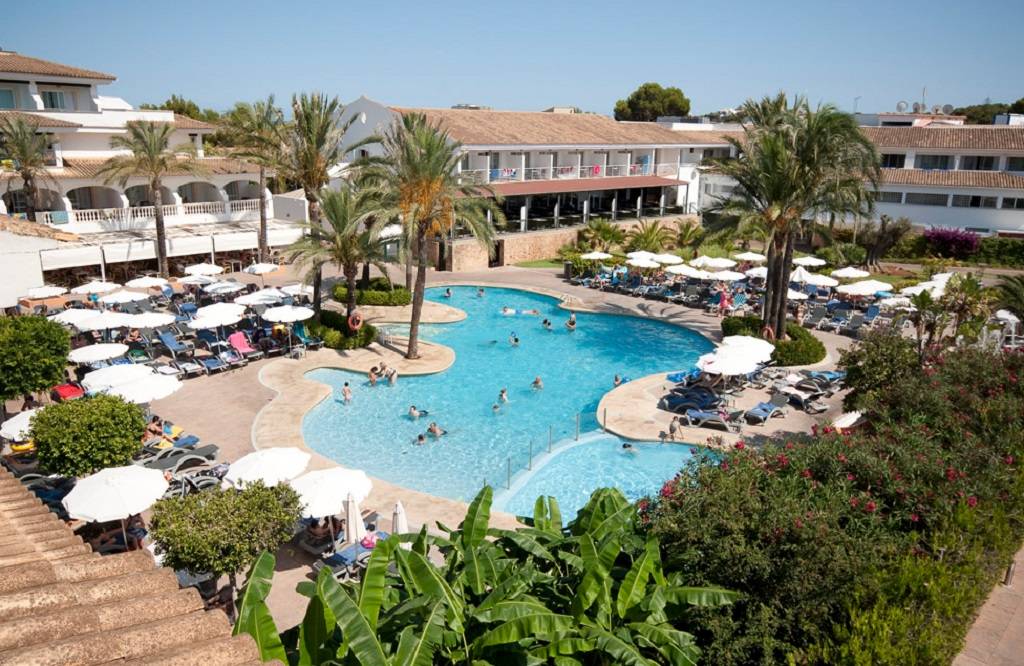 FERGUS Club Font de Sa Cala Beach 1