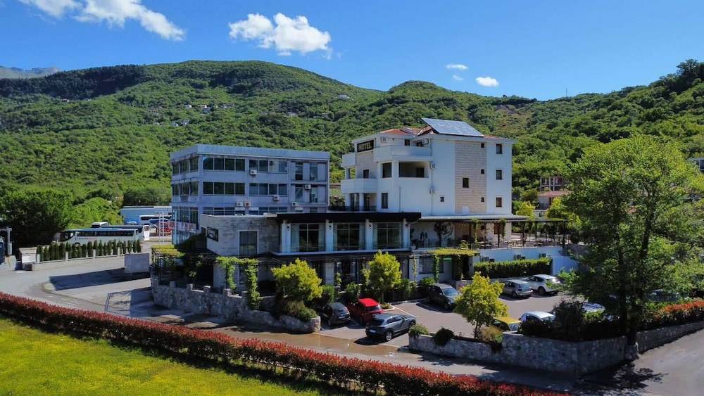 Hotel Opera Jaz 1