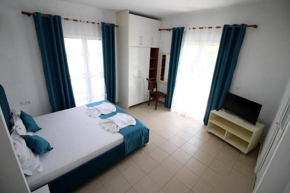 Hotel Vila Kapllani 2