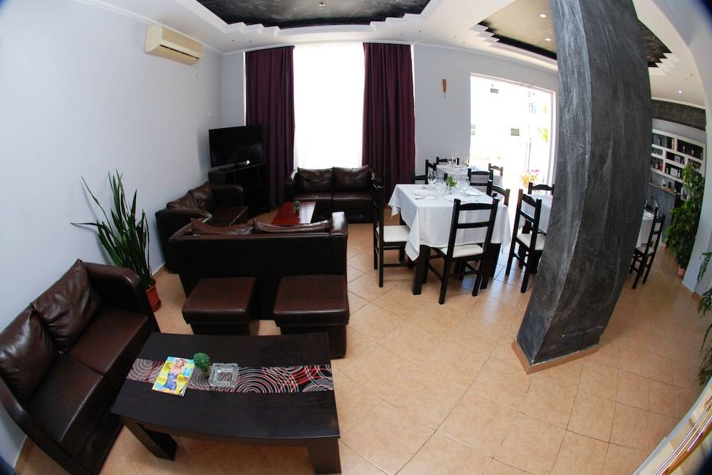 Villa Doka 1