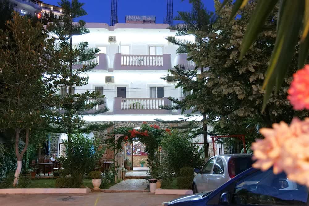Hotel Rixhi 1