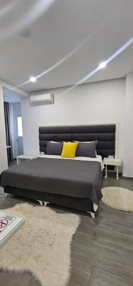 Hotel Edina by HP 1