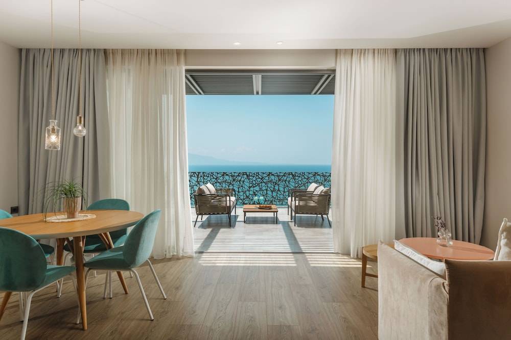 Glow Boutique Hotel & Suites 1