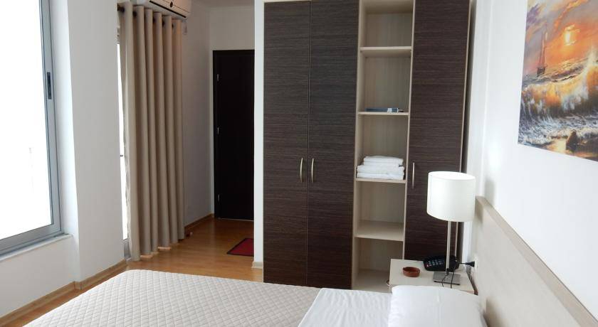 Titania Hotel 1