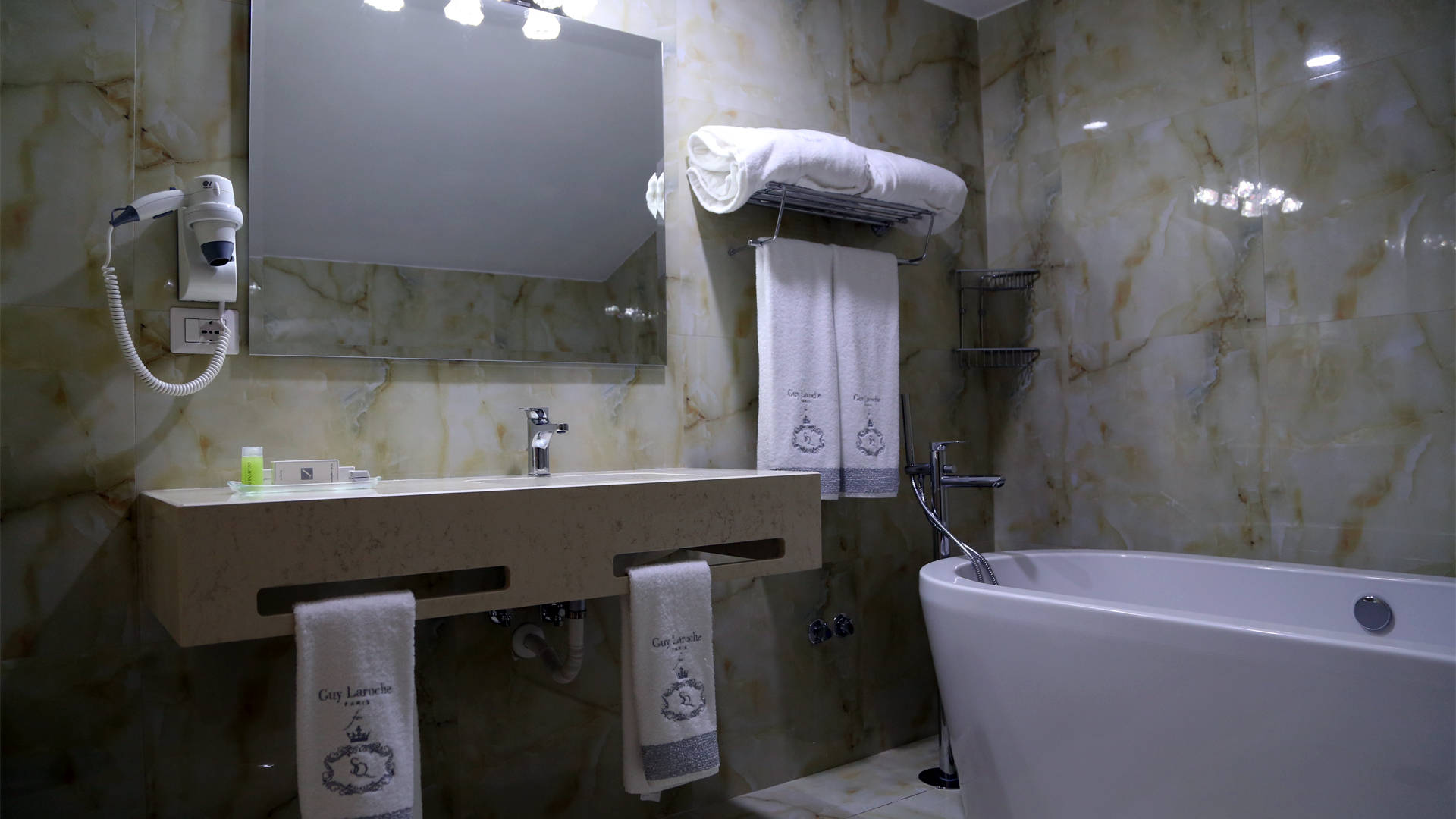 Santa Quaranta Premium Resort 1
