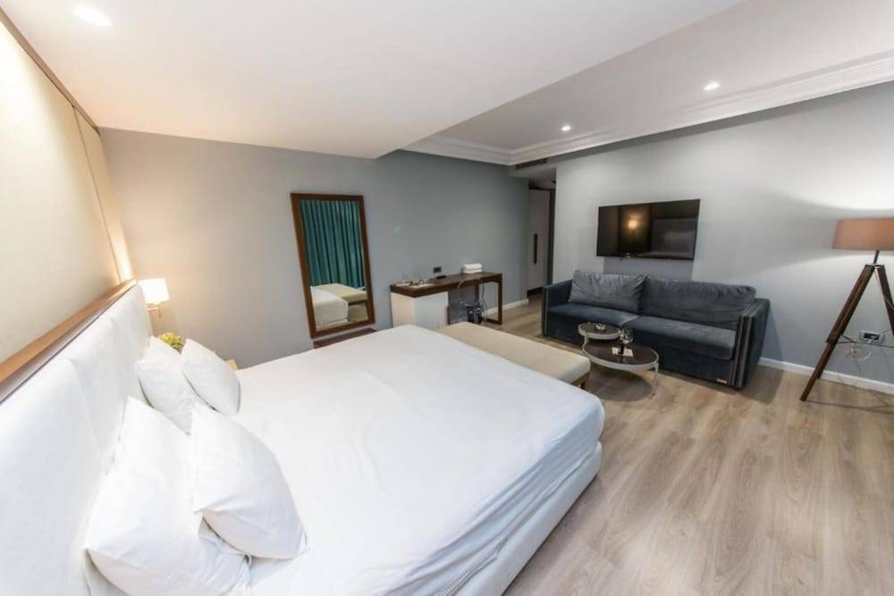 Hotel Brilant Saranda 2