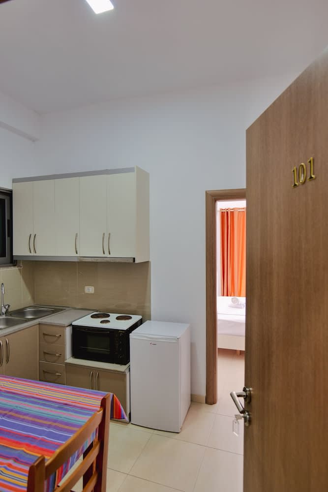 Hotel Argjiro 2