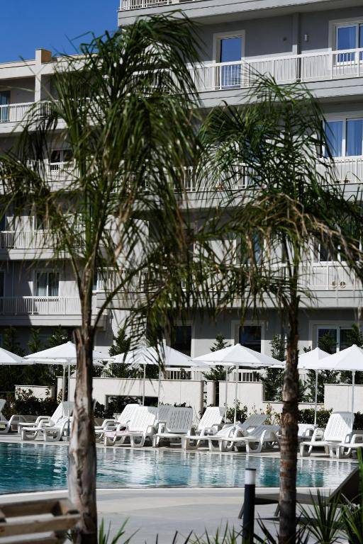Naos Luxury Hotel 1