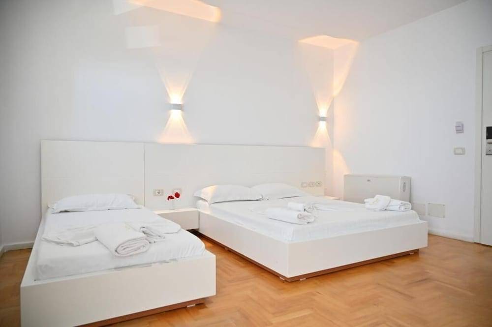 Hotel Lusini 2