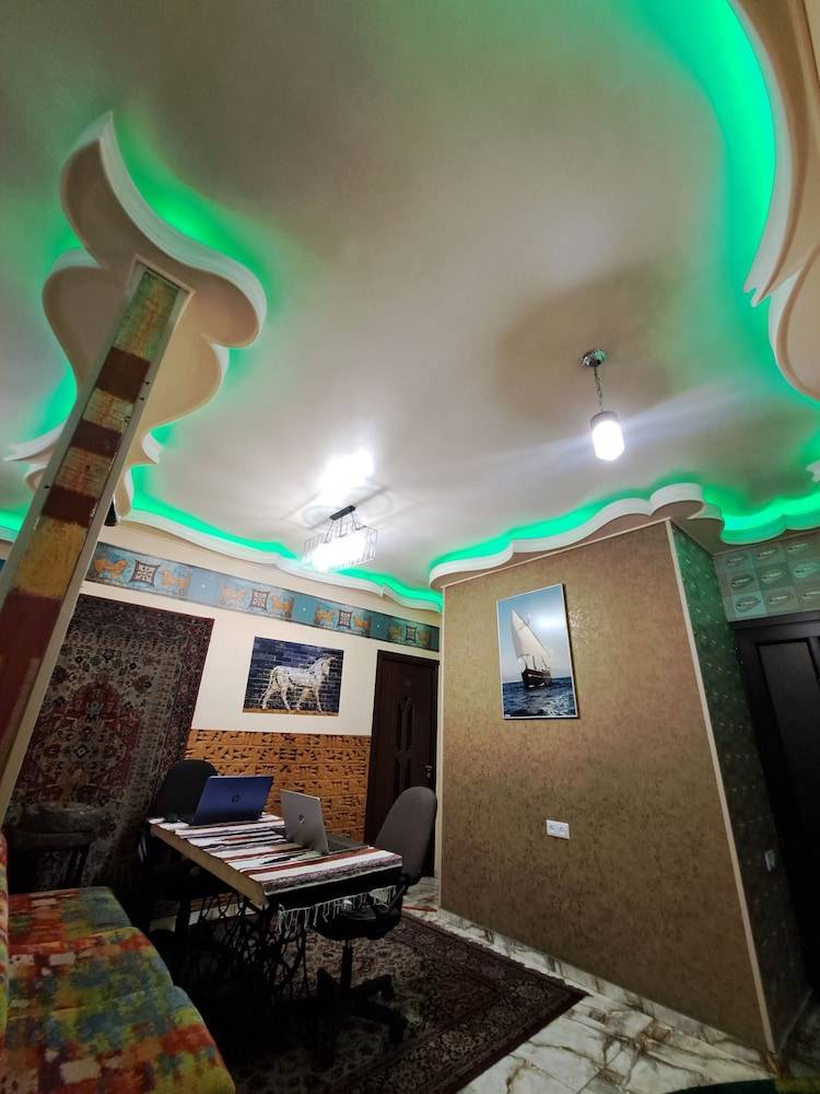 Arm Hostel 2