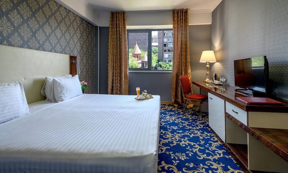 Royal Plaza by Stellar Hotels, Yerevan 2