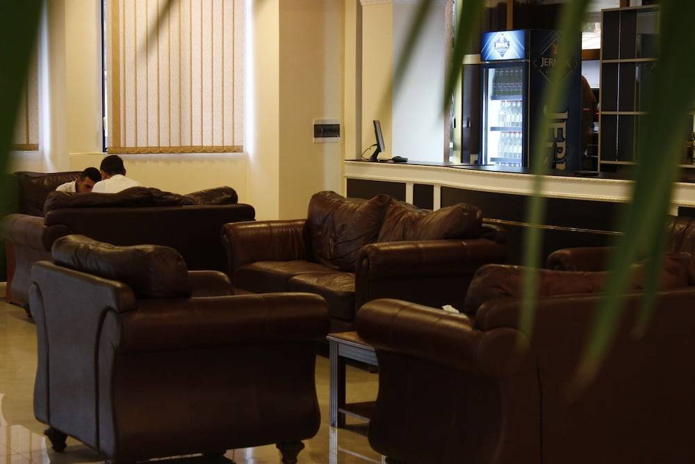 Comfort Hotel 2