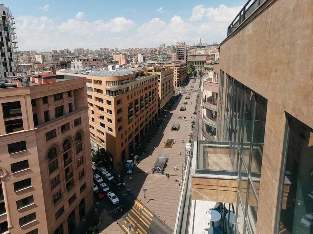 Hilltop North Avenue by Stellar Hotels, Yerevan 1