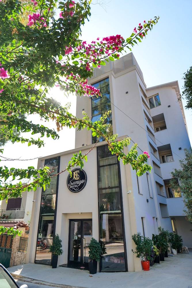 Hotel Semajo 1