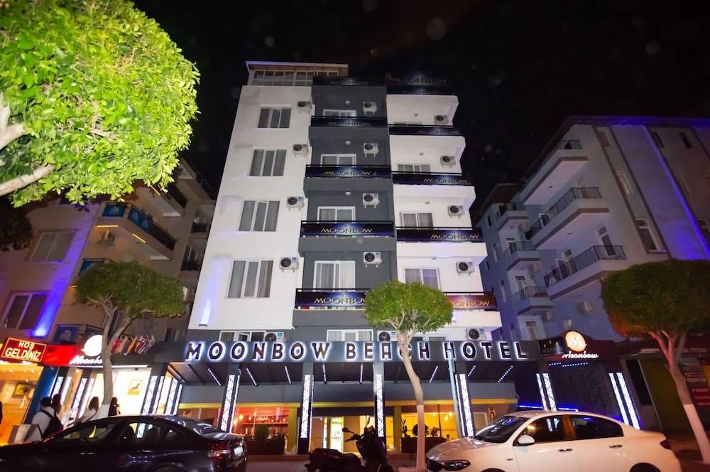 MOONBOW BEACH HOTEL 1