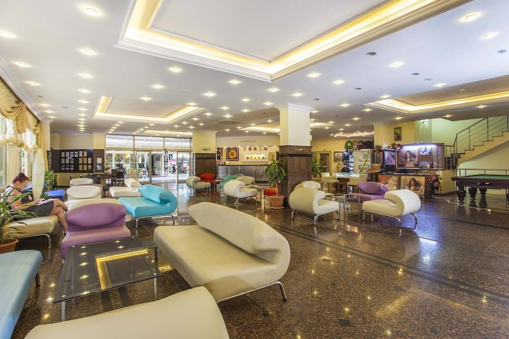 Kleopatra Royal Palm Hotel 2
