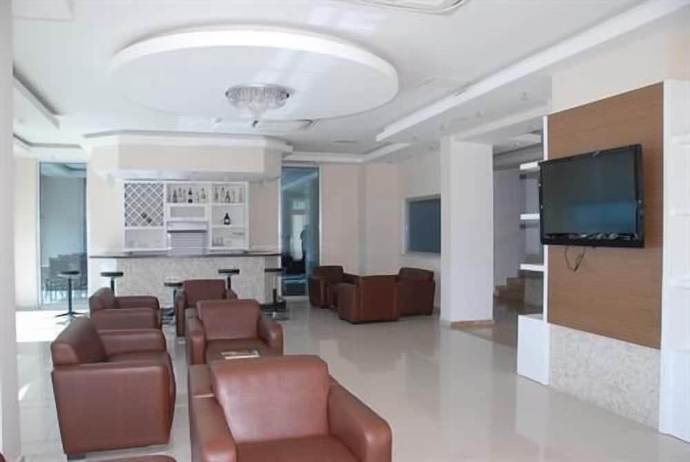 Venessa Beach Hotel 2