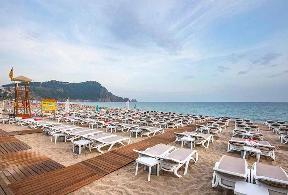 Xperia Saray Beach Hotel 1