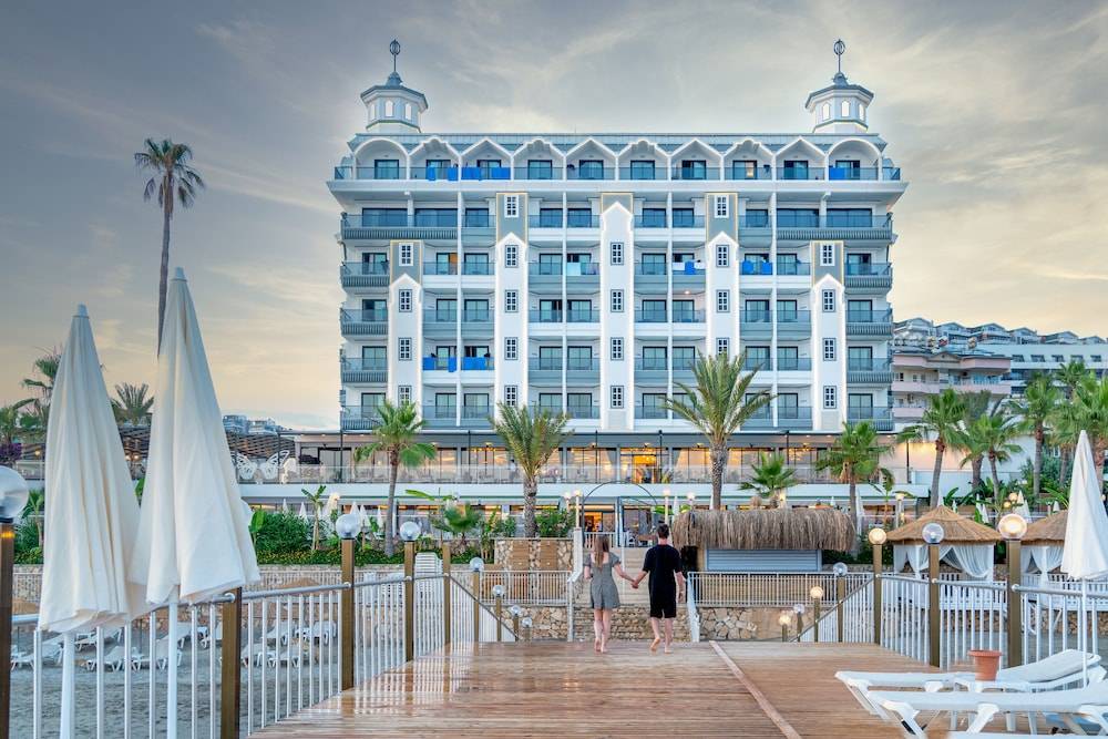 ARIA RESORT & SPA HOTEL Ultra All Inclusive 1
