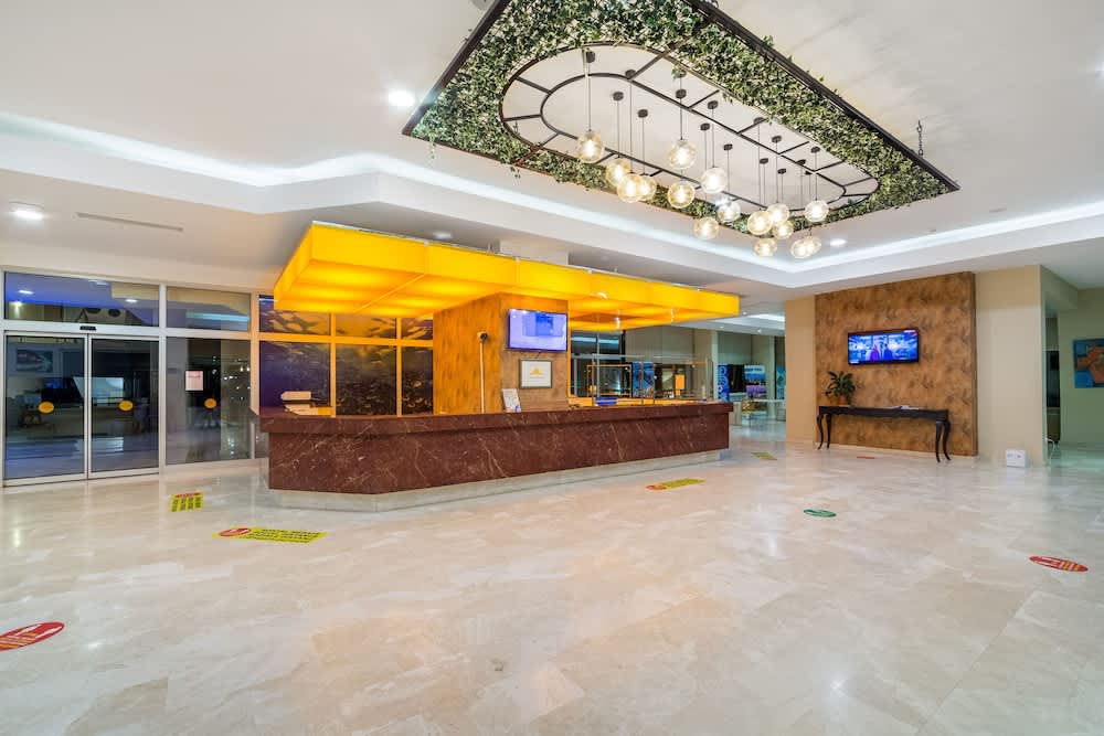 Justiniano Park Conti 2