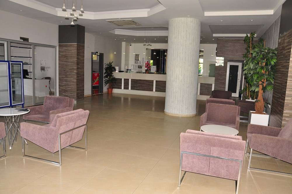 Vega Green Apart Hotel 2