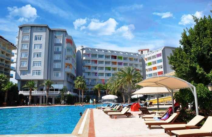 Mira Meridia Beach Hotel 2