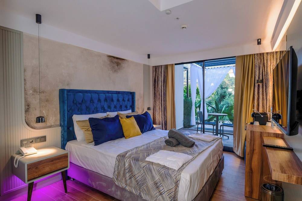 Ada Port Hotel - Adults Only 2